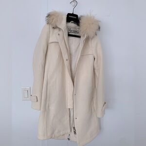 Herno women luxurious soft yellow wool coat